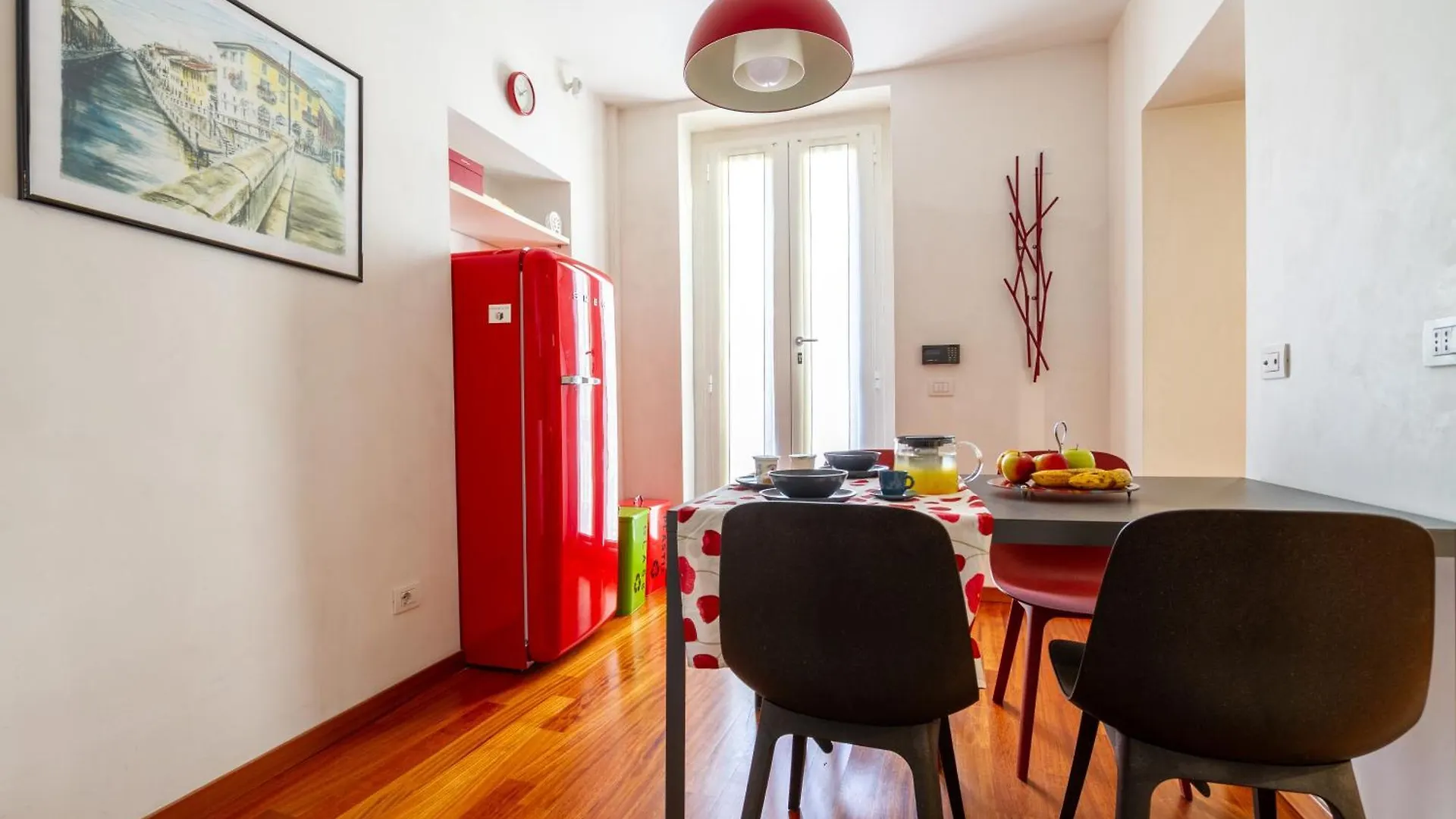 La Casa Alle Colonne - Navigliapartments Milano 0*,  Italia